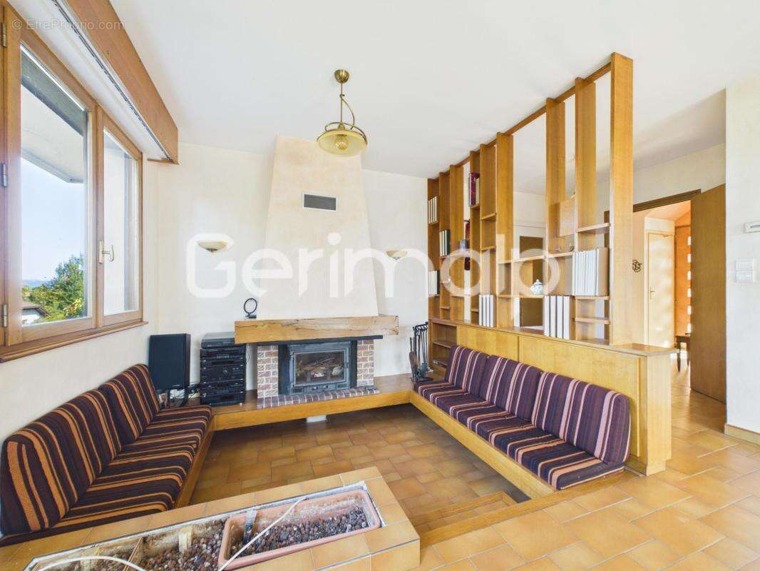 Vente - Maison - 8 pièces + cuisine - 180 m² - 795 000 € - - photo 8