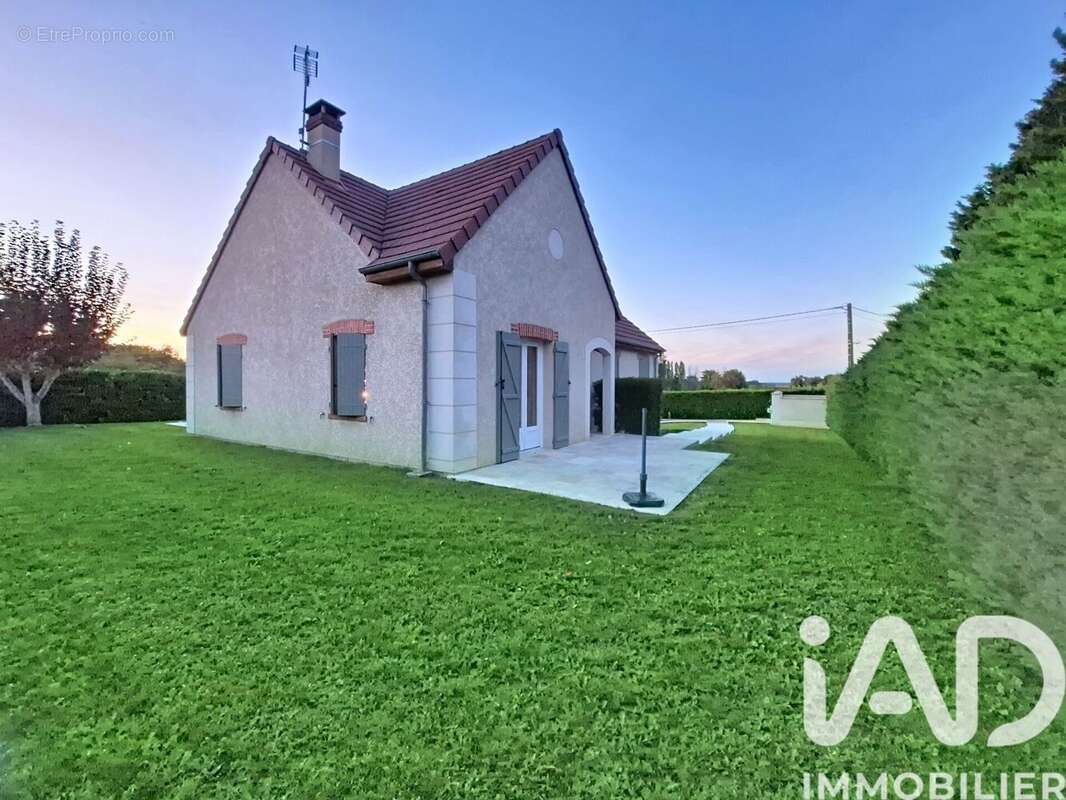 Maison 99 m² à Varennes-Changy  - photo 3