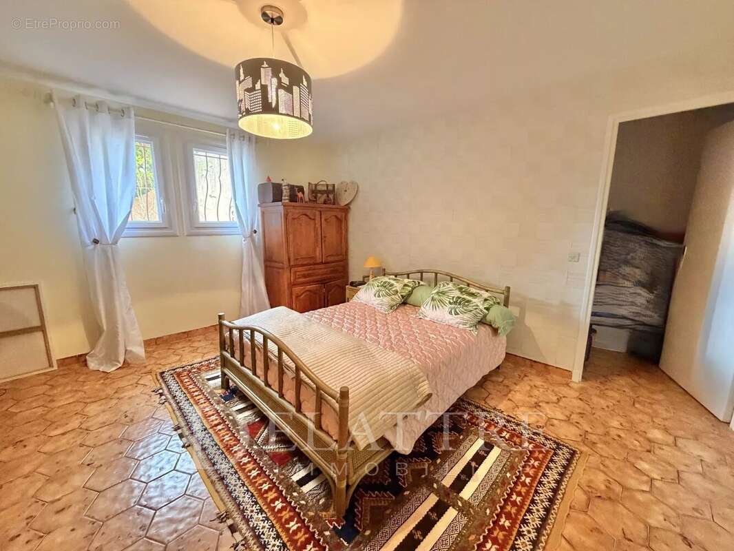 Maison à PEYMEINADE