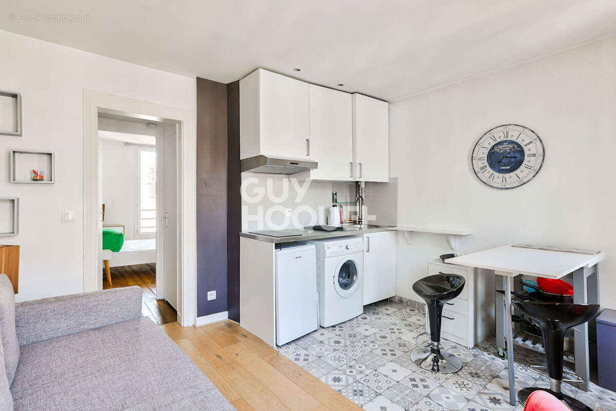 Appartement à PARIS-17E