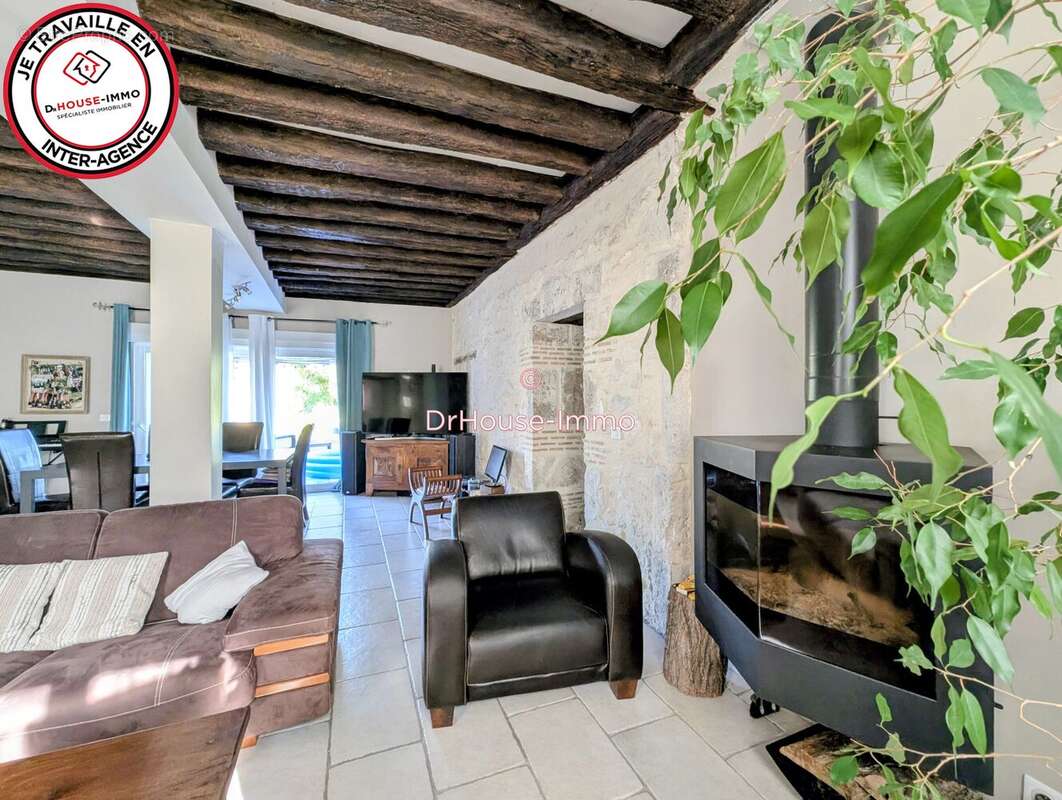 Maison 204 m² à Meung-Sur-Loire  - photo 3
