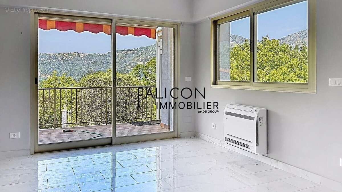 Maison à TOURRETTE-LEVENS