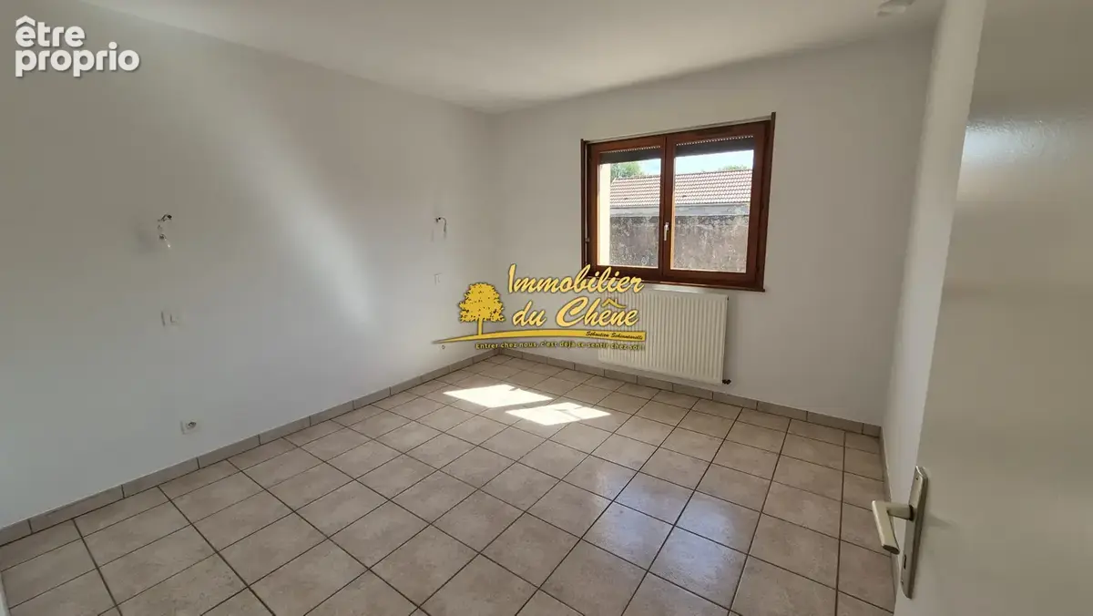 Maison 94 m² à Lure  - photo 8