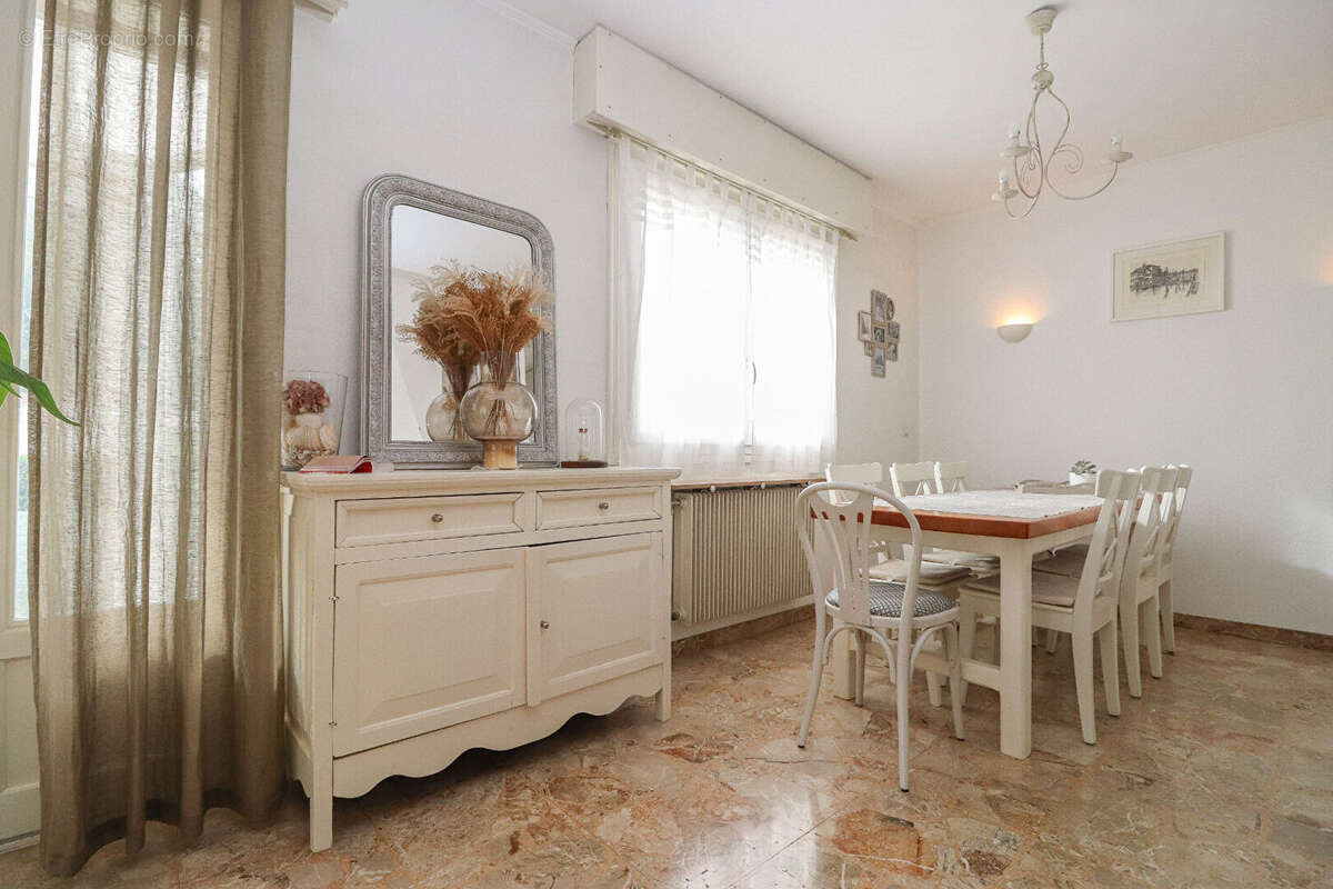 Maison à ARC-SUR-TILLE