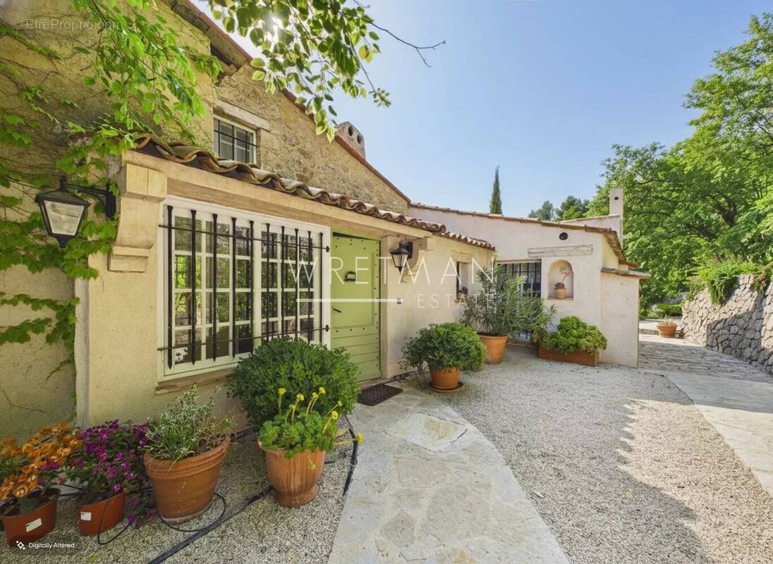 Charmante bastide avec vue imprenable – Tourrettes-sur-Loup - photo 3