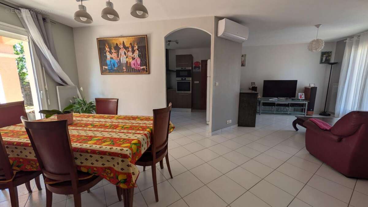 Maison plain pied , 4 chambres,  proche commodités avec garage - photo 4