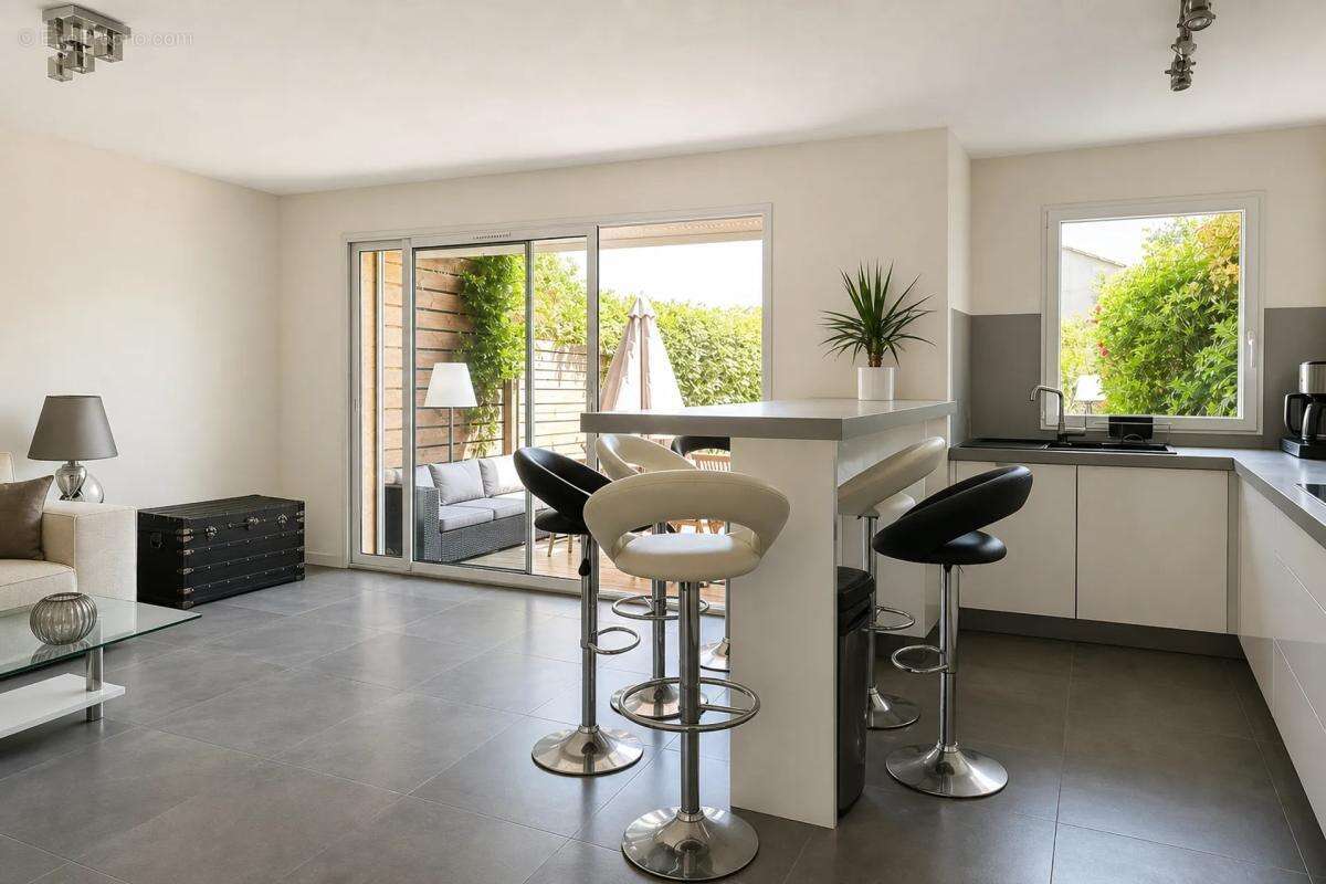 Appartement à PORTO-VECCHIO