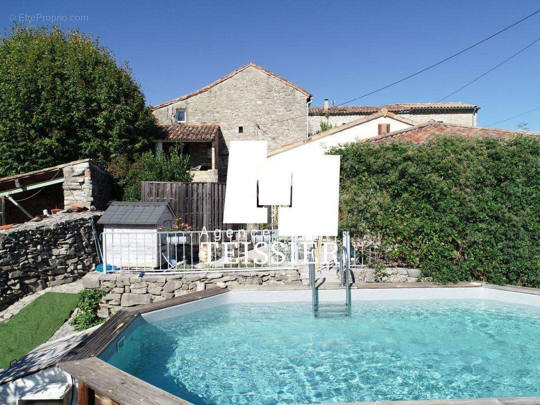 Ensemble immobilier - 2 maisons sur 4 150 m² - Les Vans (07 - photo 28