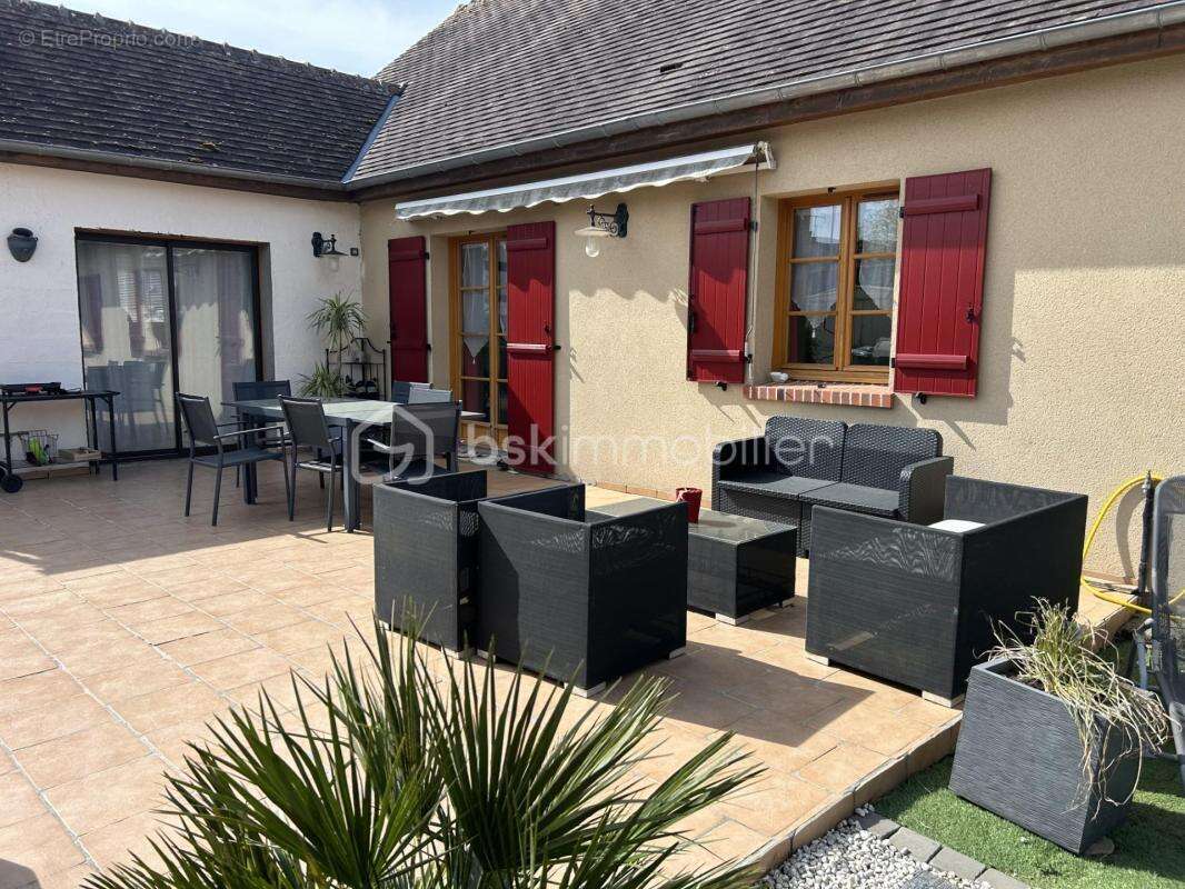 Maison à HUISSEAU-SUR-COSSON