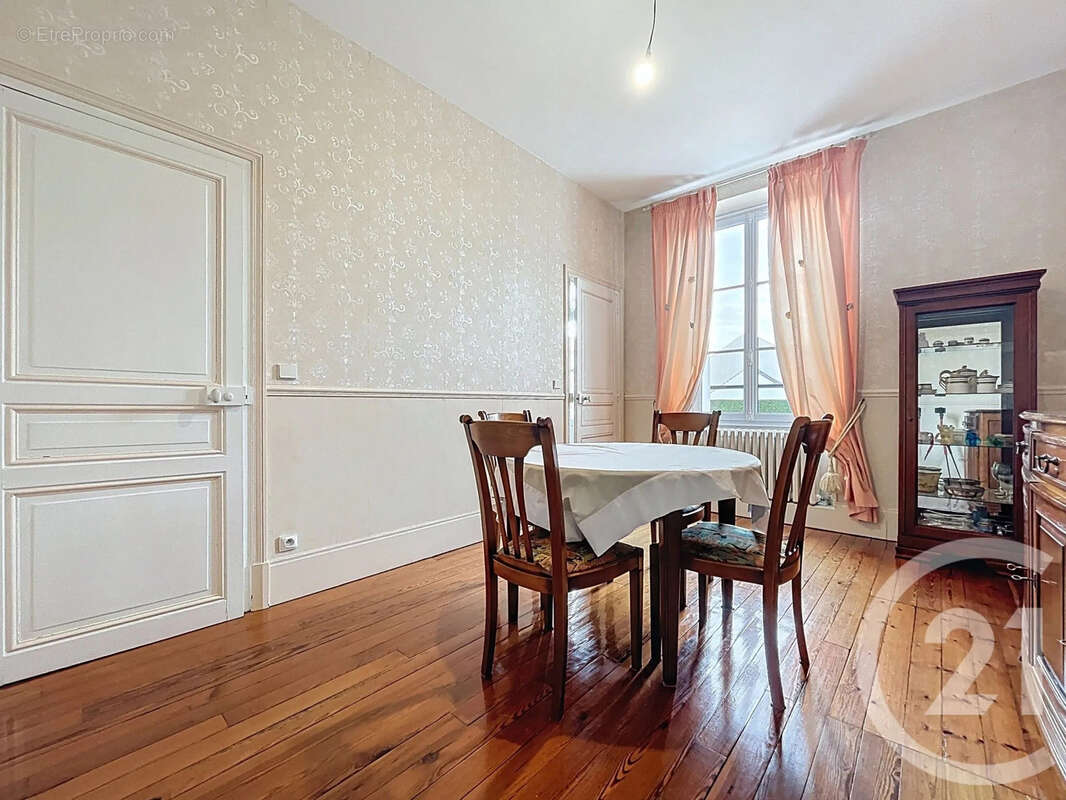 Maison à NANGIS
