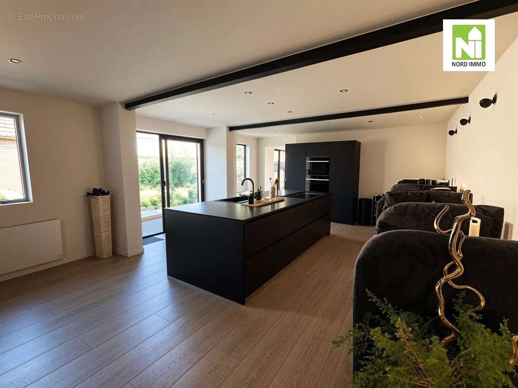 Corps de ferme - 294m2 - Terrain 6000m2 - photo 15