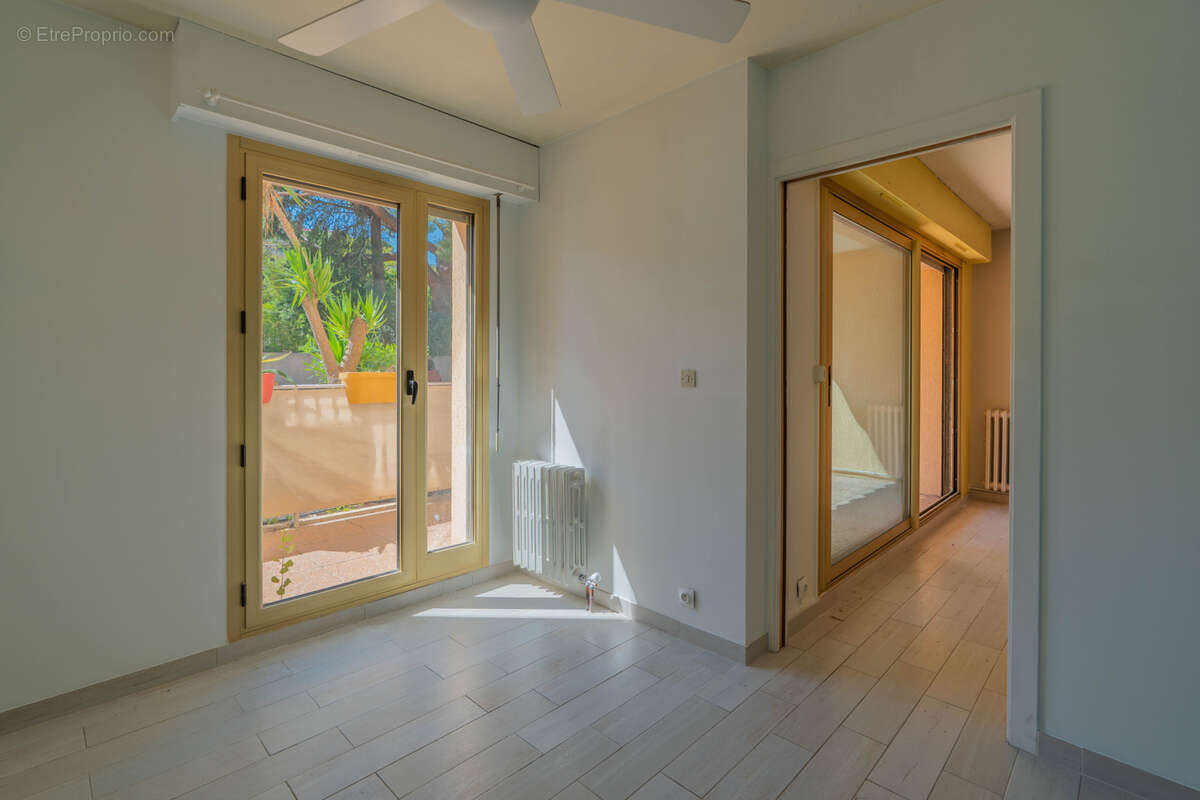 Appartement à SAINT-MANDRIER-SUR-MER