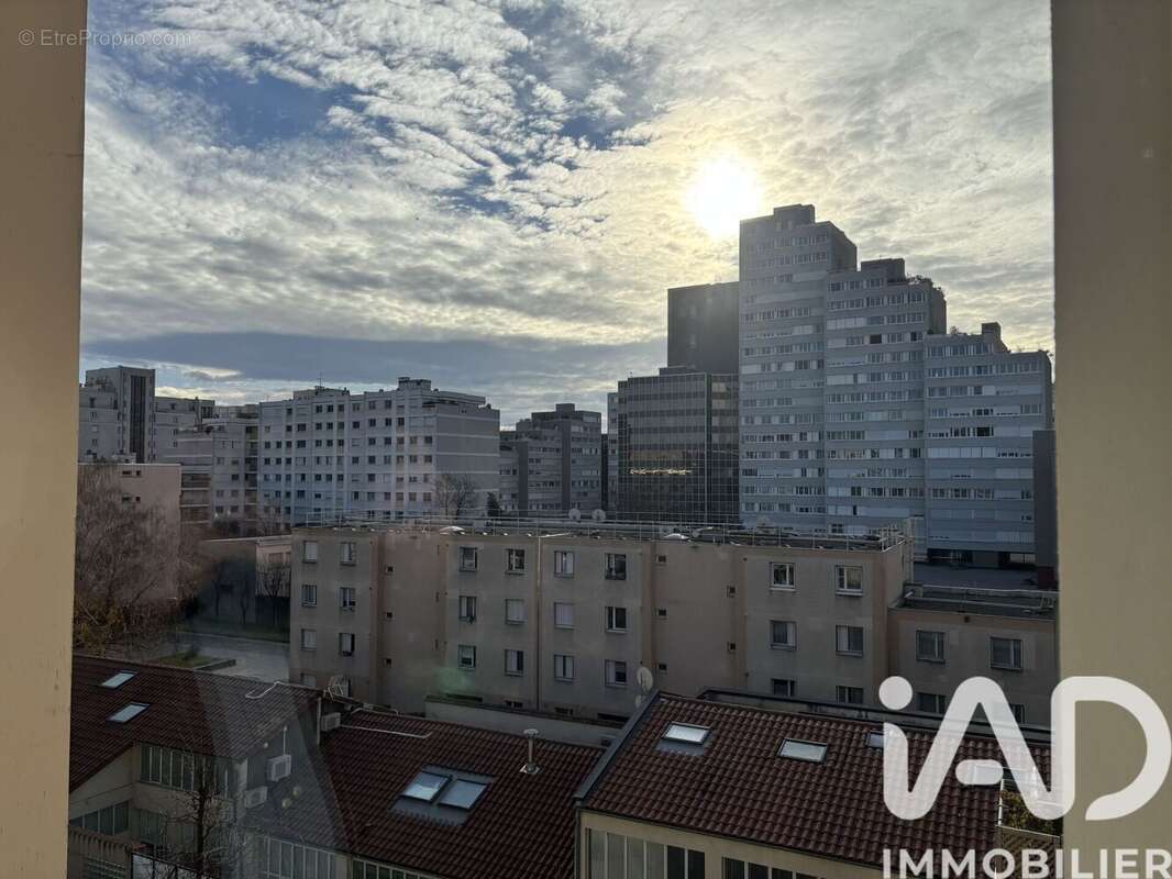Photo 6 - Appartement à VILLEURBANNE