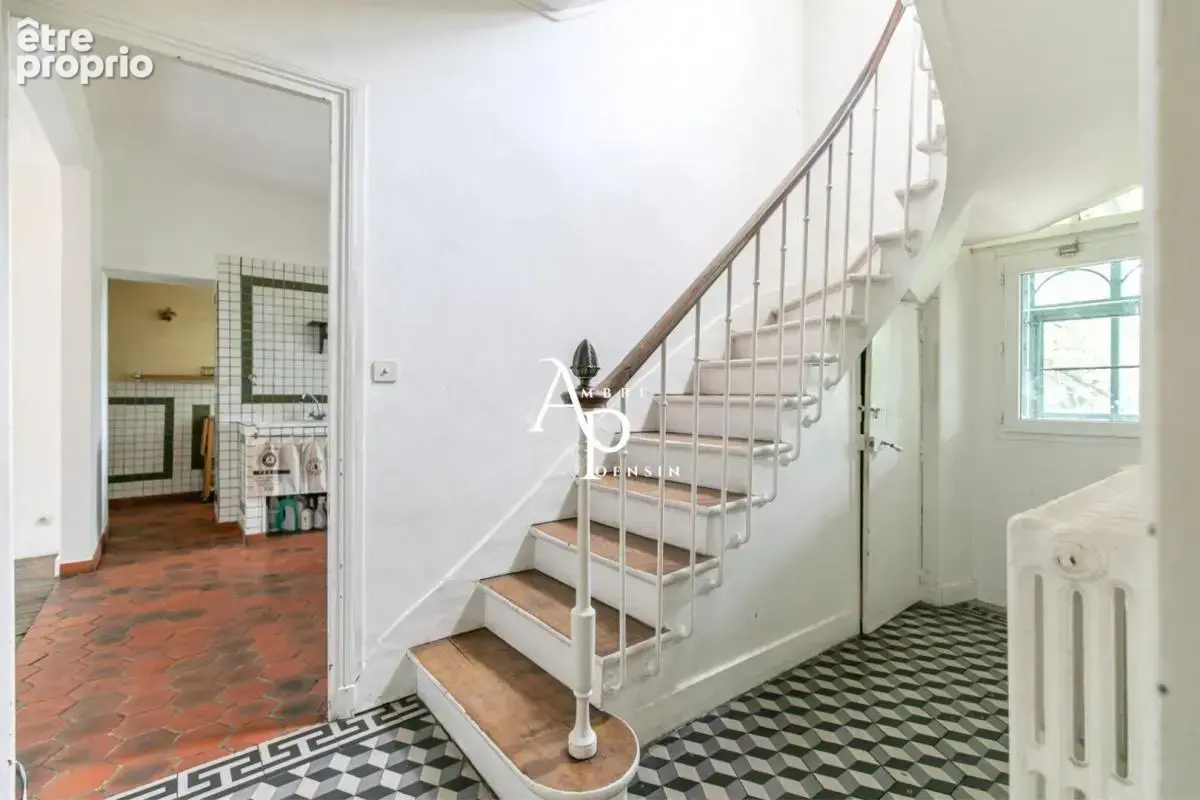 Maison 246 m² à Rosny-Sous-Bois  - photo 13