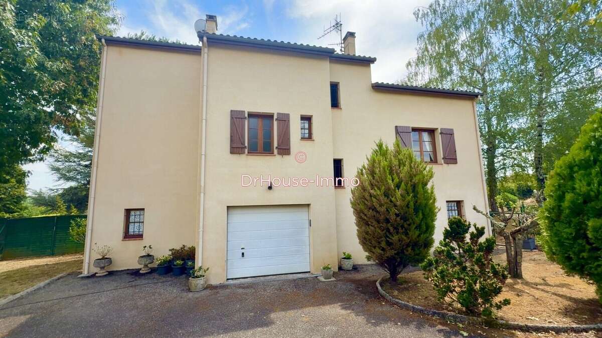 Maison 140 m² à Pradines  - photo 6