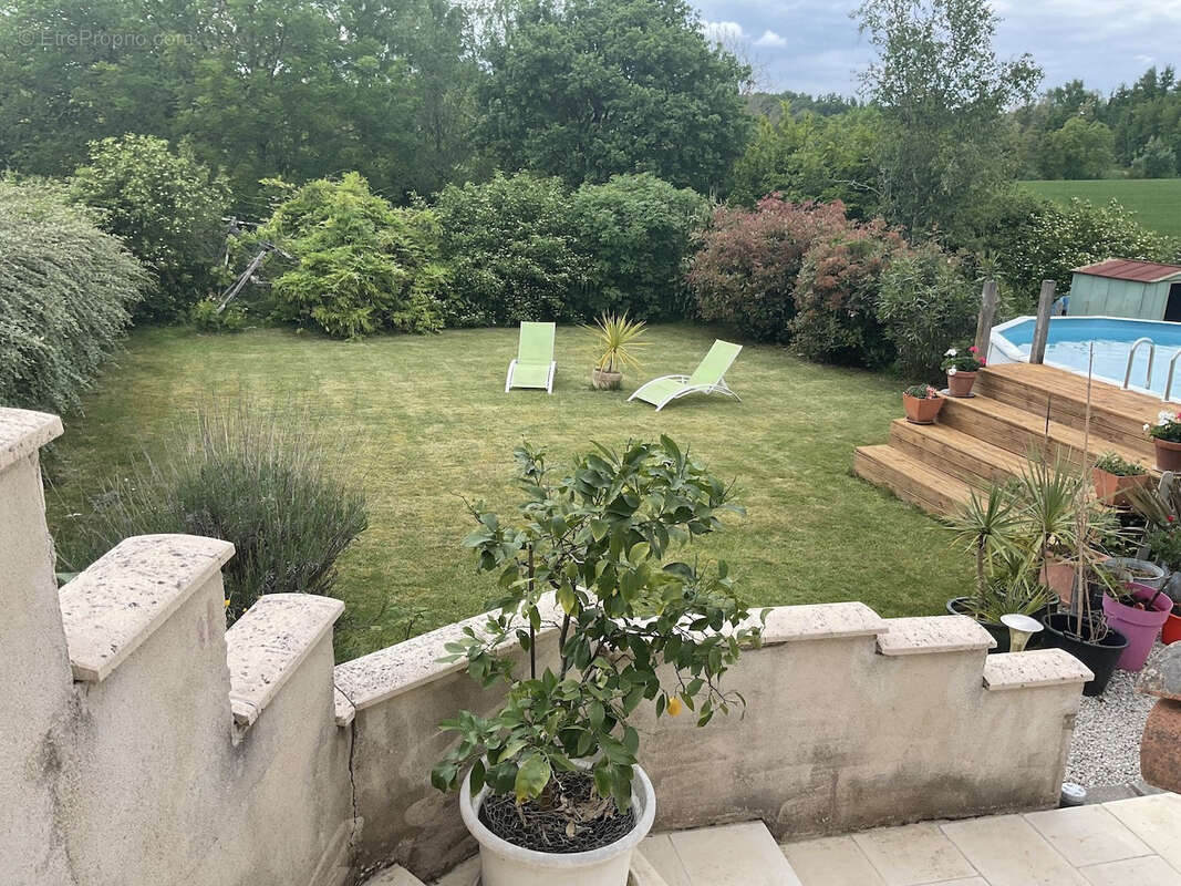 Maison à FESTALEMPS