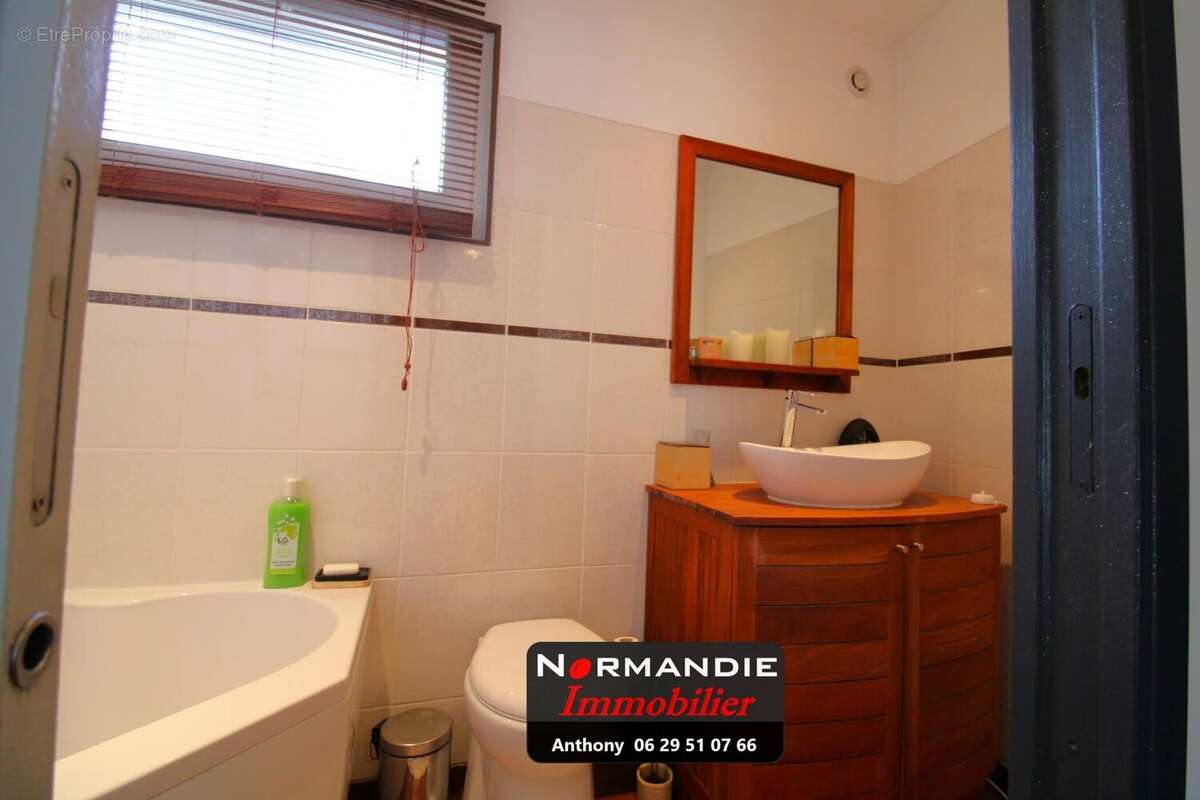 Maison à GRUCHET-LE-VALASSE