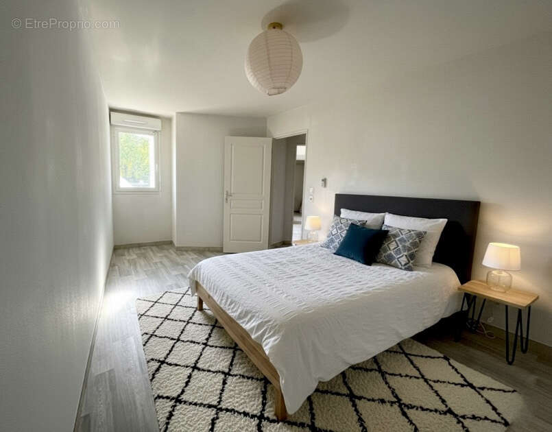 Appartement à MARSEILLE-4E