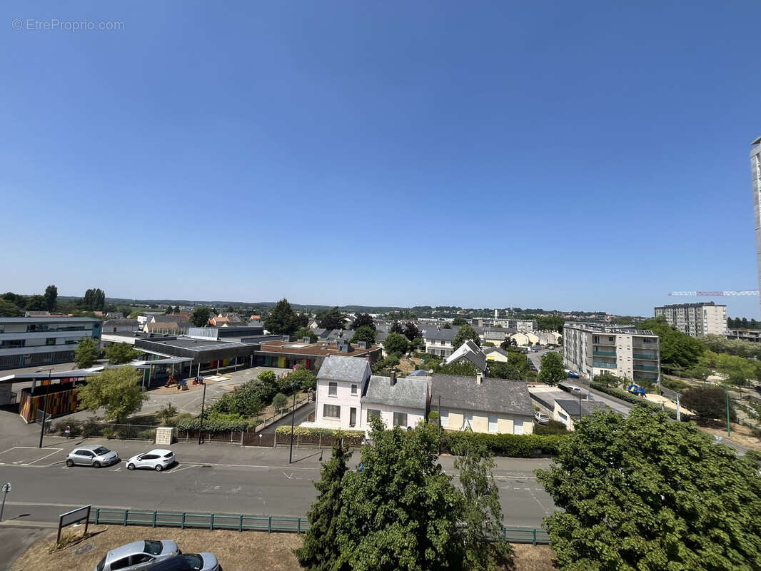 Appartement à ALLONNES