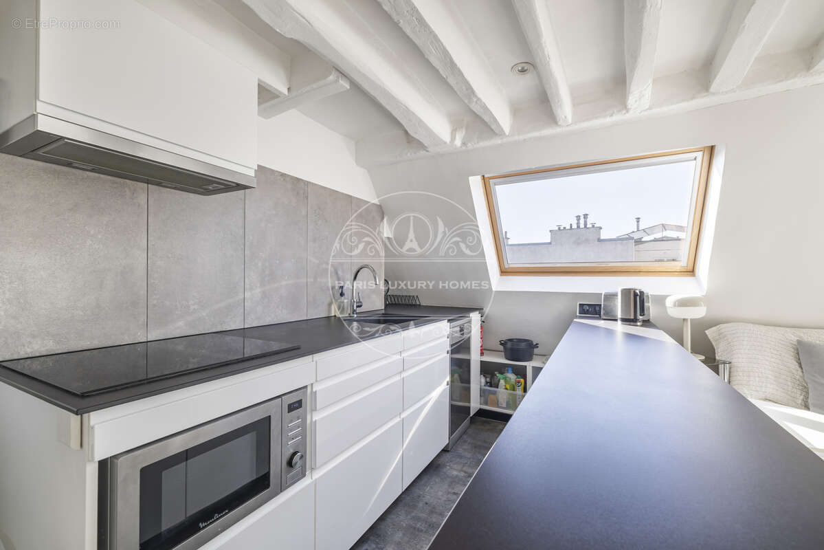 Appartement à PARIS-2E