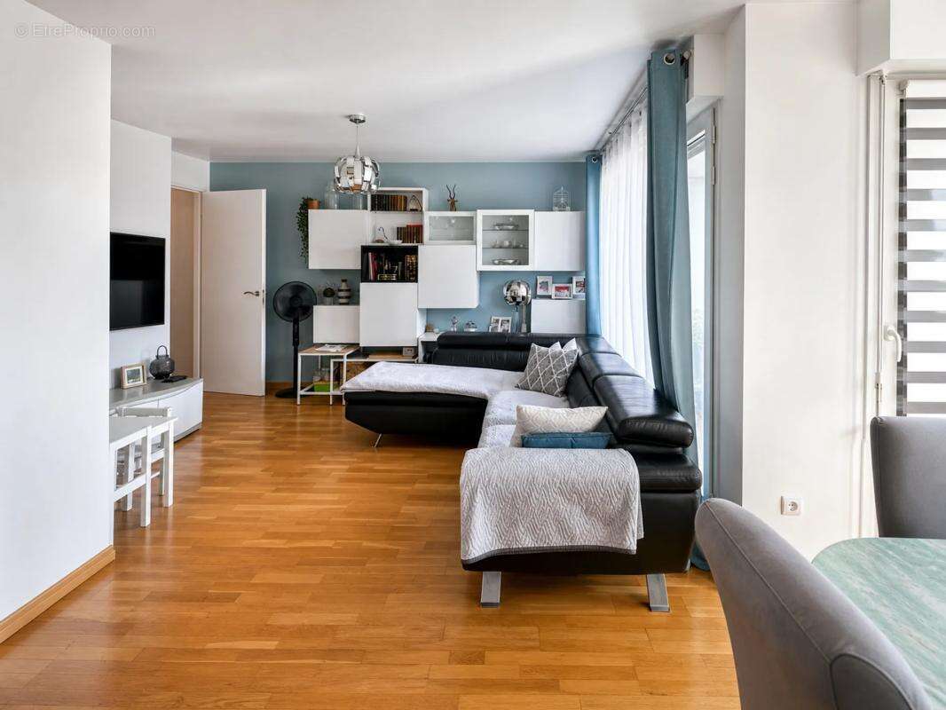 Appartement à COLOMBES
