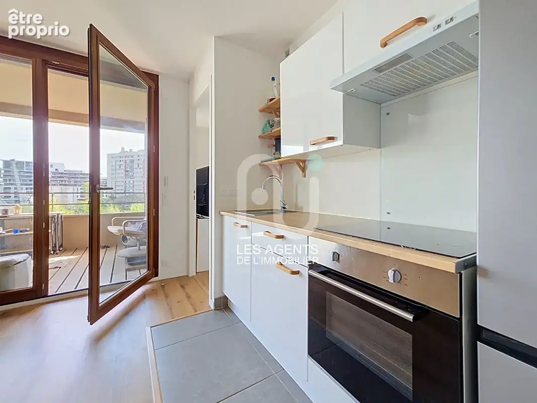 Appartement Gennevilliers 2 pièces 38.70 m² +7m² de terrasse - photo 2