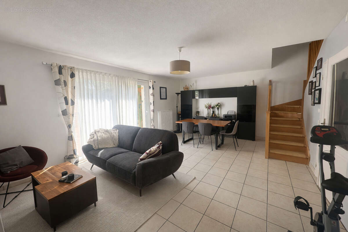 Maison Grezieu La Varenne 5 pièce(s) 110 m2 - photo 4
