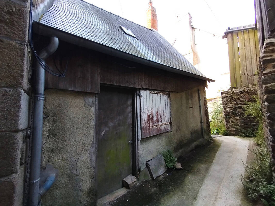 Maison à FOUGERES