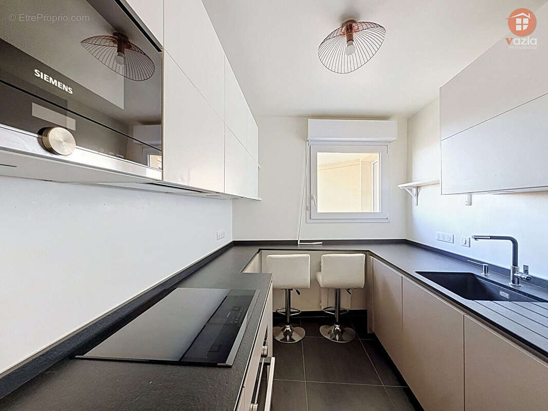 SURESNES , Proche Puteaux - 2 pièces 55,36 m2 , cave et parking - photo 2