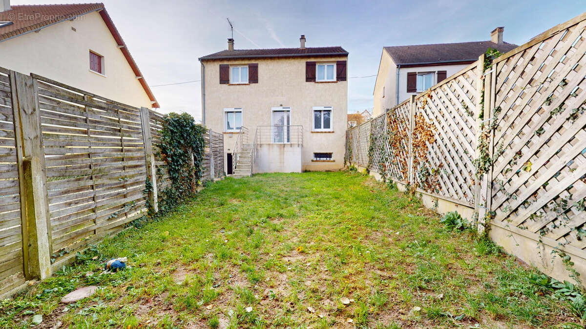 Maison à CORMEILLES-EN-PARISIS