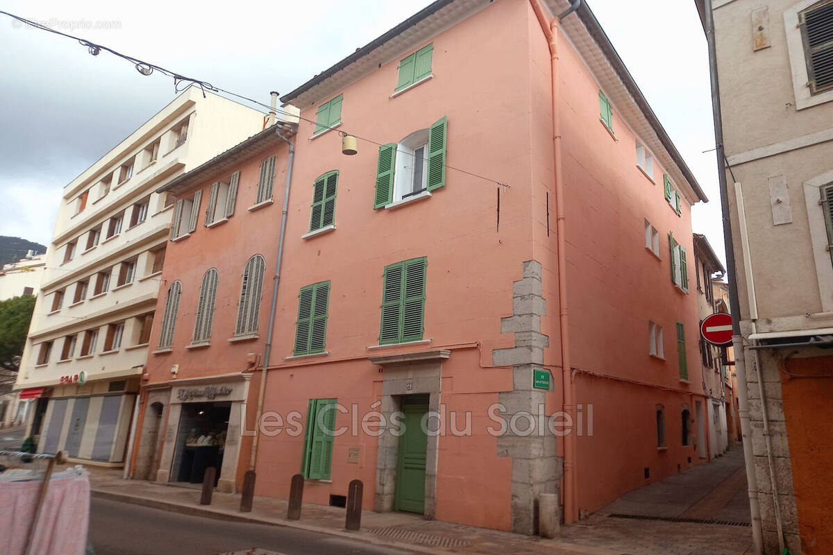 Appartement à LA VALETTE-DU-VAR