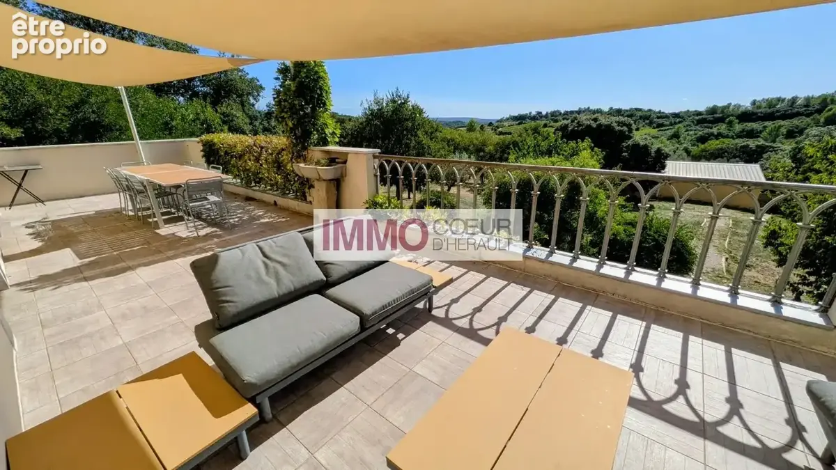 Proche de gignac propriété d'exception  plus d'1 hectare  villa + gîtes + piscine + hangar - photo 2
