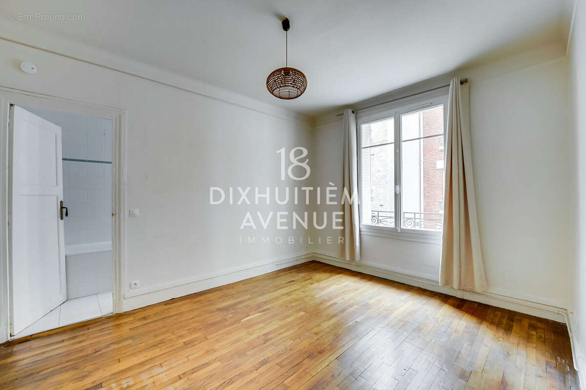 Appartement à PARIS-18E
