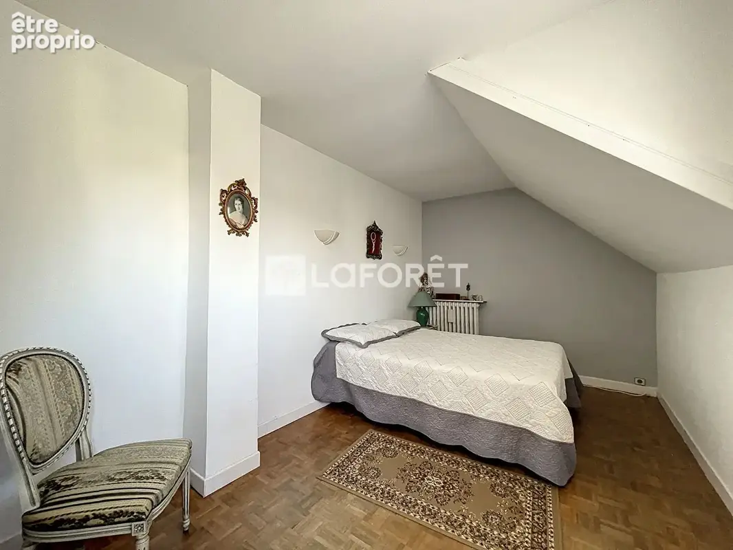 Laforêt Luzarches - Maison individuelle familiale sur Chaumontel de 168 m2 environ - photo 14