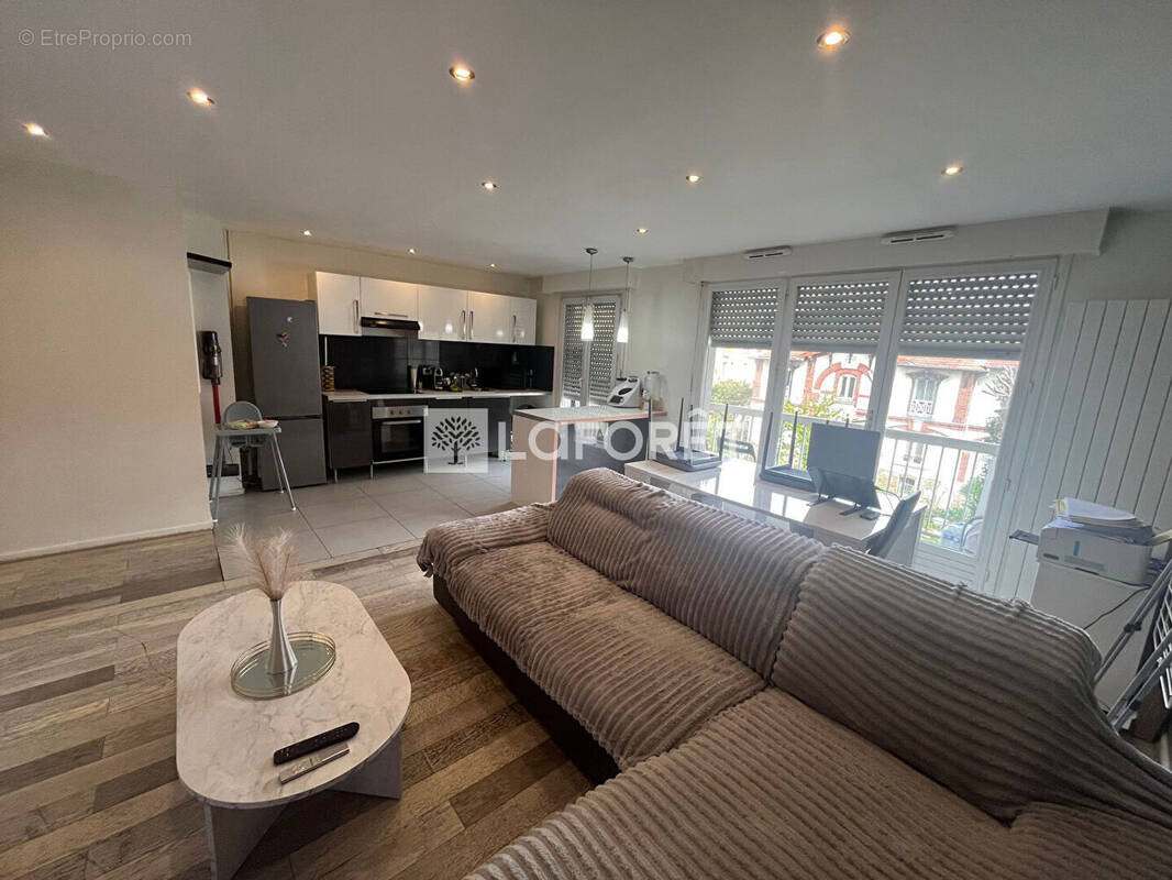 Appartement à VILLEMOMBLE