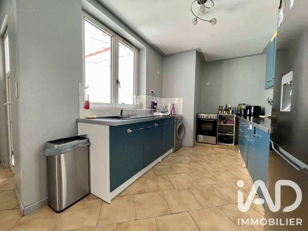 Maison 82 m² à Anglure  - photo 5
