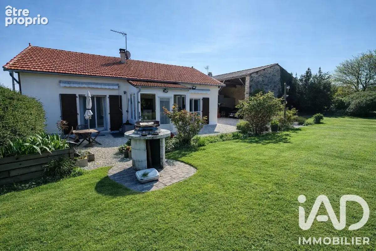 Photo 1 - Maison à CHARME
