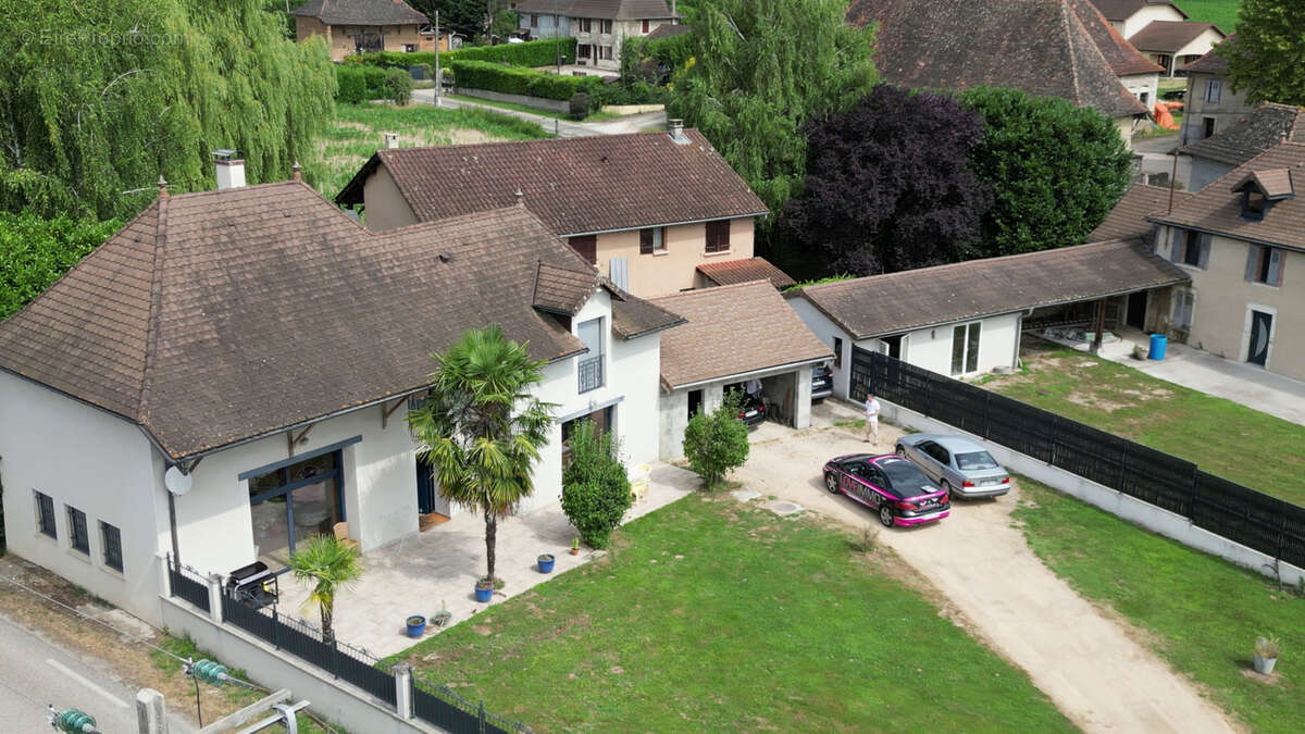 Maison à LES AVENIERES