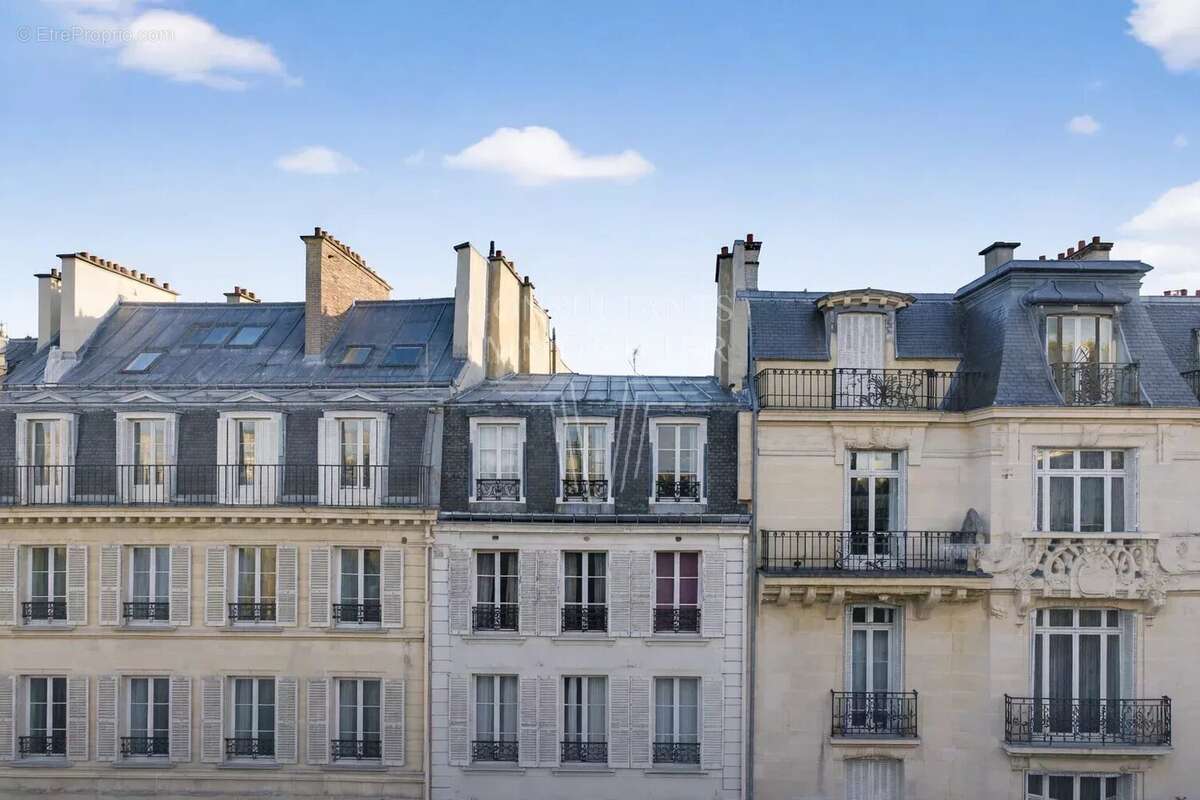 Appartement à PARIS-7E