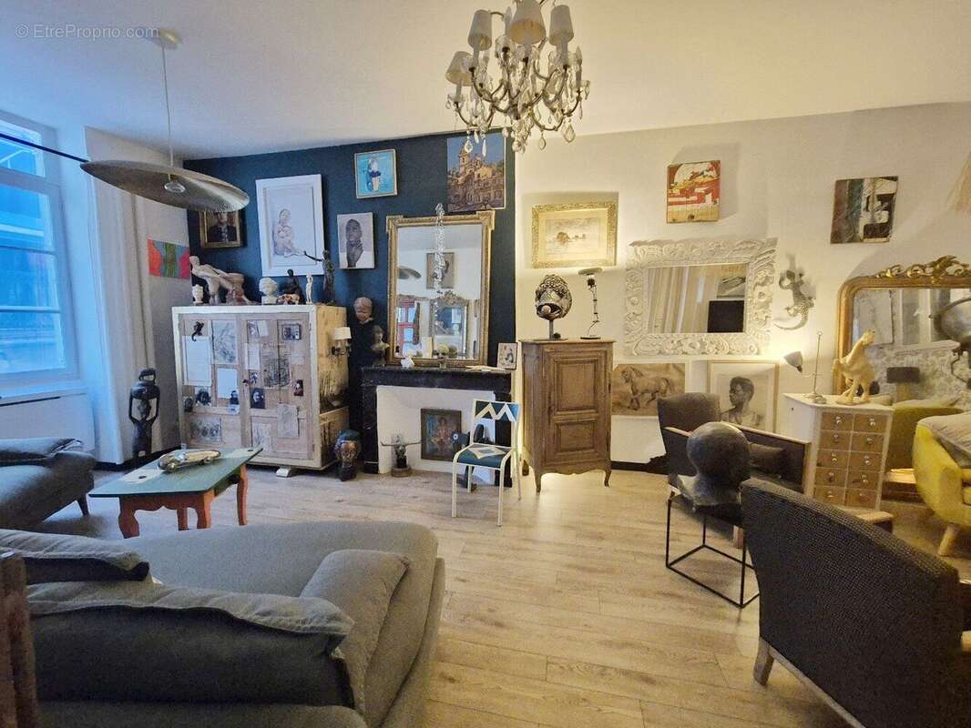 Appartement d'artiste T3 - Centre historique, Béziers (97 m²) terrasse sur le toit, partagé - photo 5