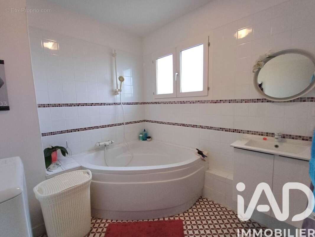 Photo 9 - Appartement à SENS