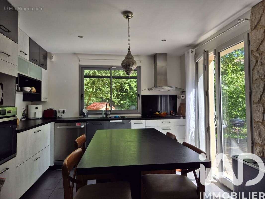 Photo 3 - Maison à HOUDAN