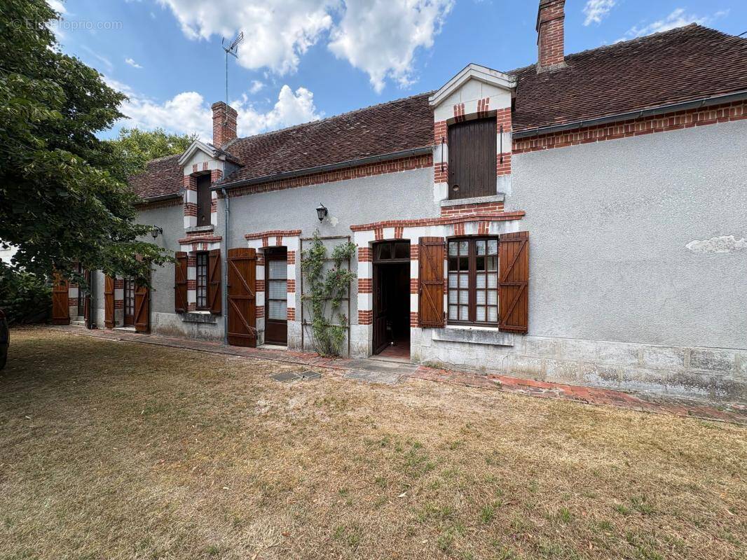 Maison à GIEVRES
