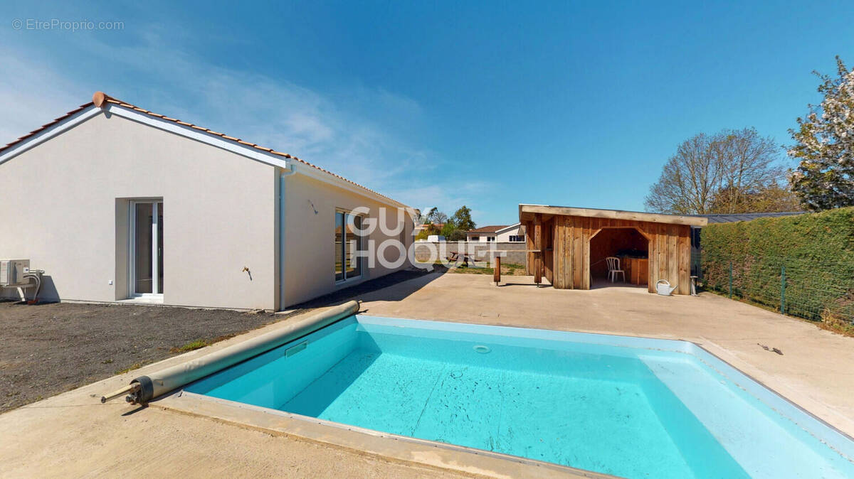 Maison à CERONS