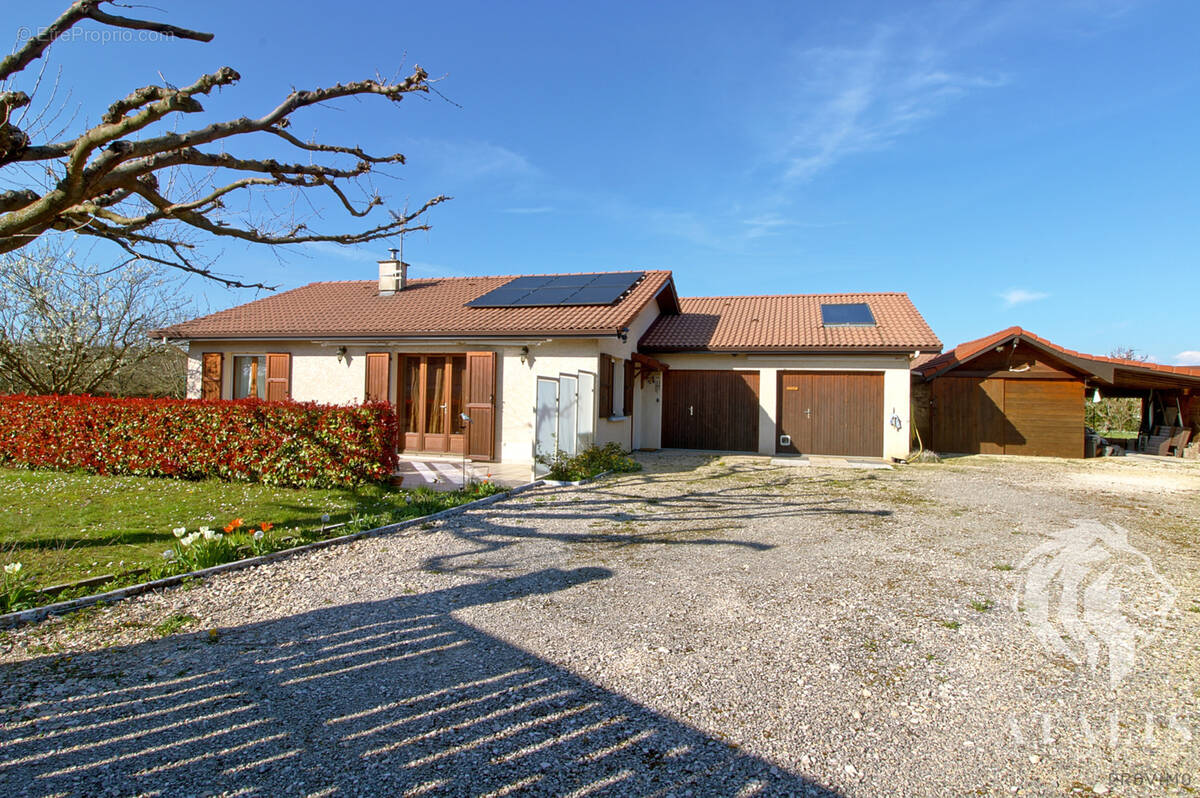 Maison à SAINT-ROMANS