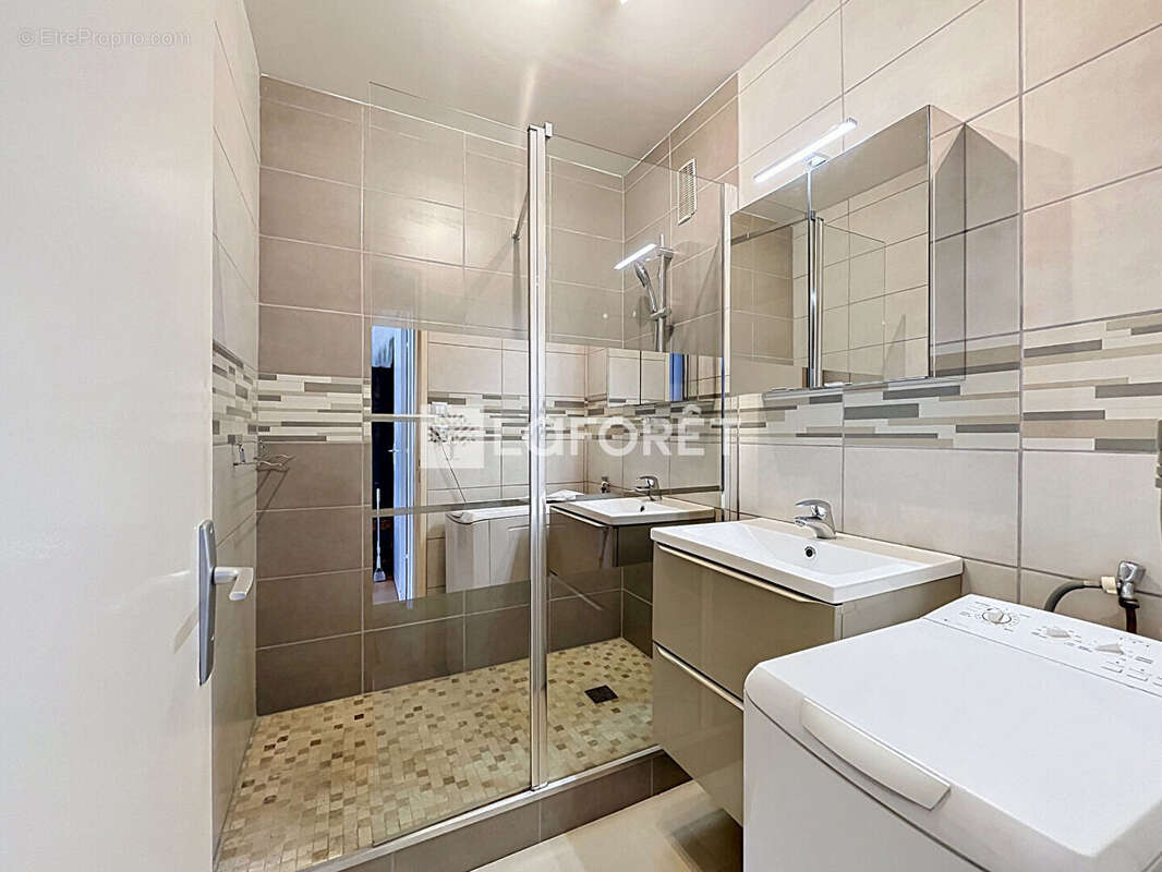 Appartement à RILLIEUX-LA-PAPE