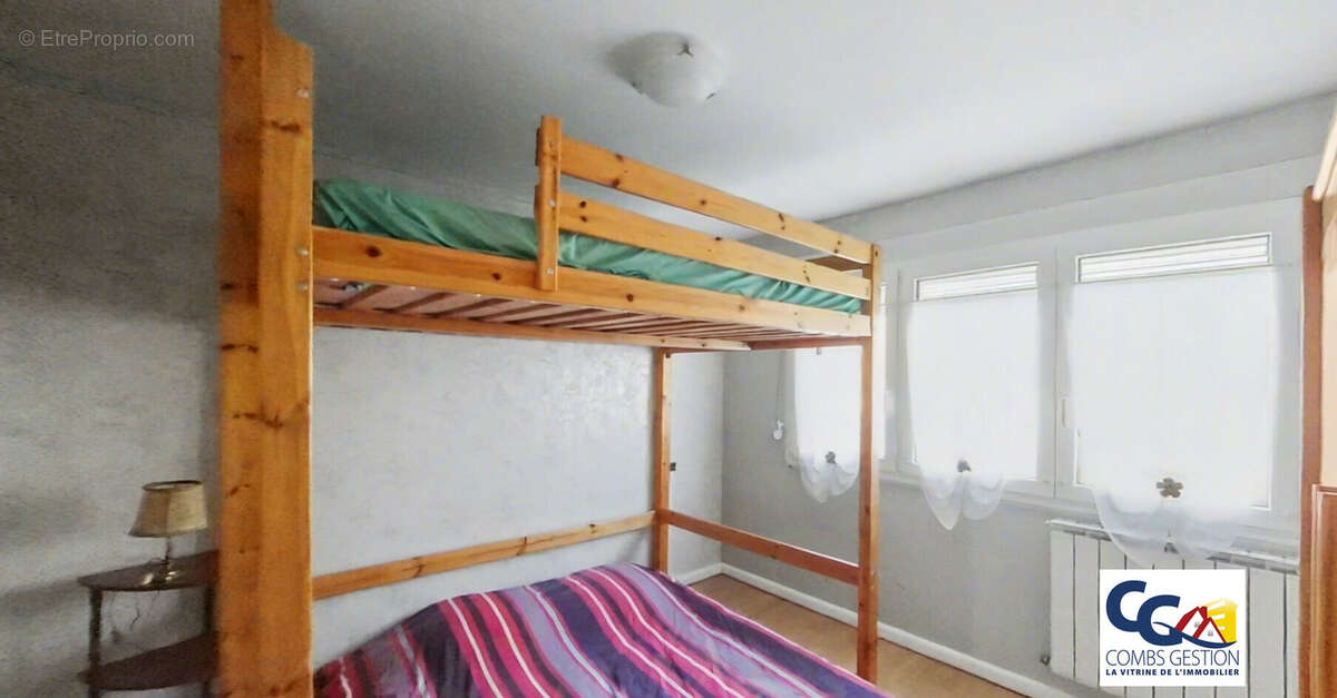 Maison à COMBS-LA-VILLE