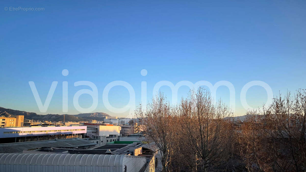 Appartement à MARSEILLE-5E