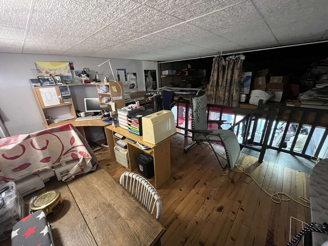 Commerce à LAMALOU-LES-BAINS