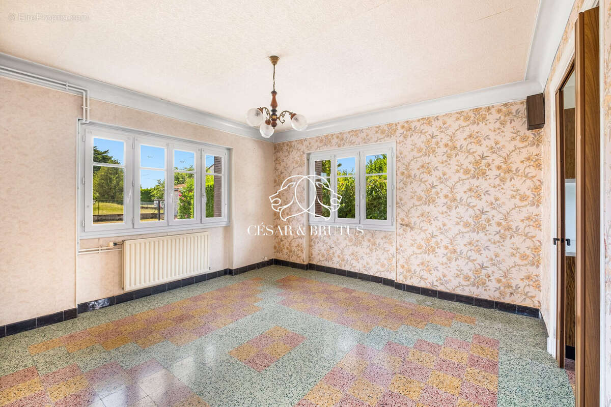 Maison à ROUSSILLON